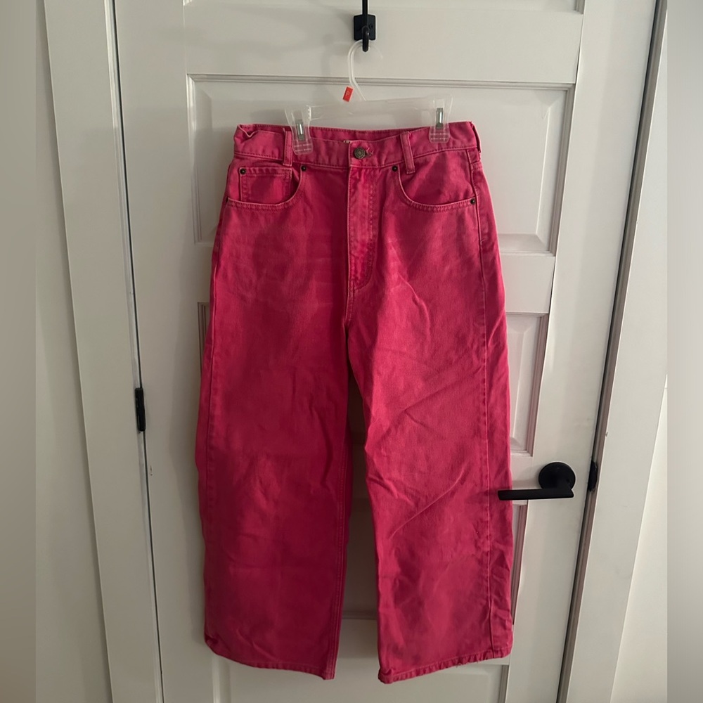 URBAN OUTFITTERS high and loose jeans size 29 but fits small (bc its highrise)
